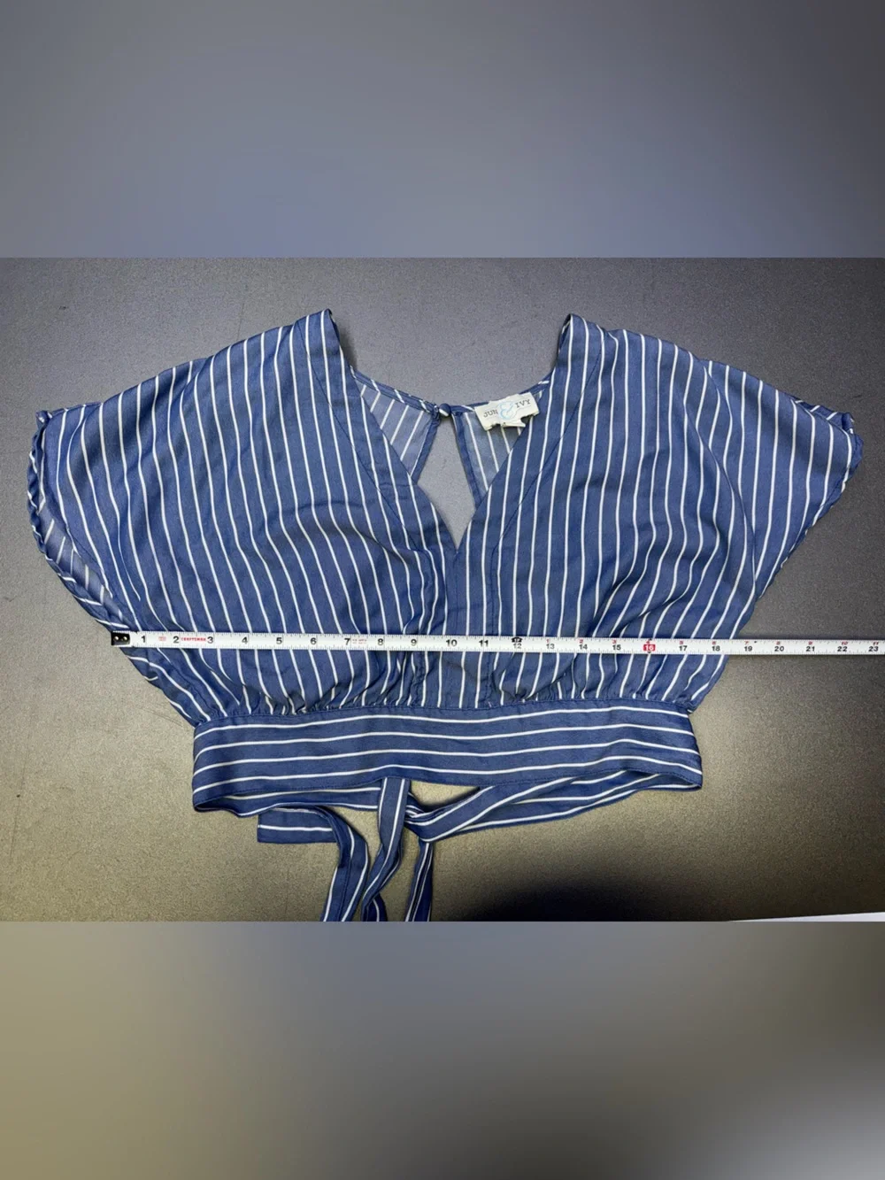 Jun & Ivy Blue Stripe Tie Back Boho Crop Top M - Picture 4 of 4